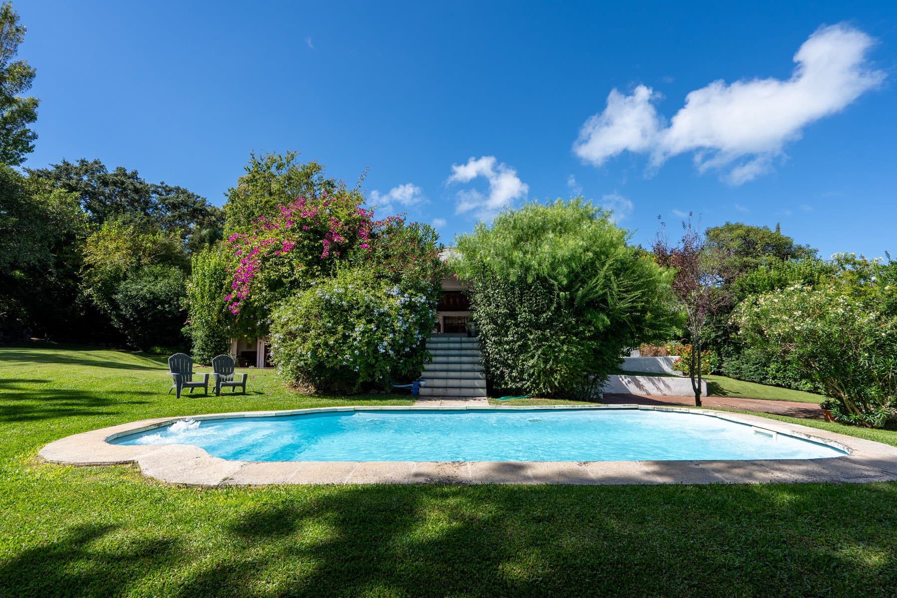 Casa con espectacular parque en Rinconada
