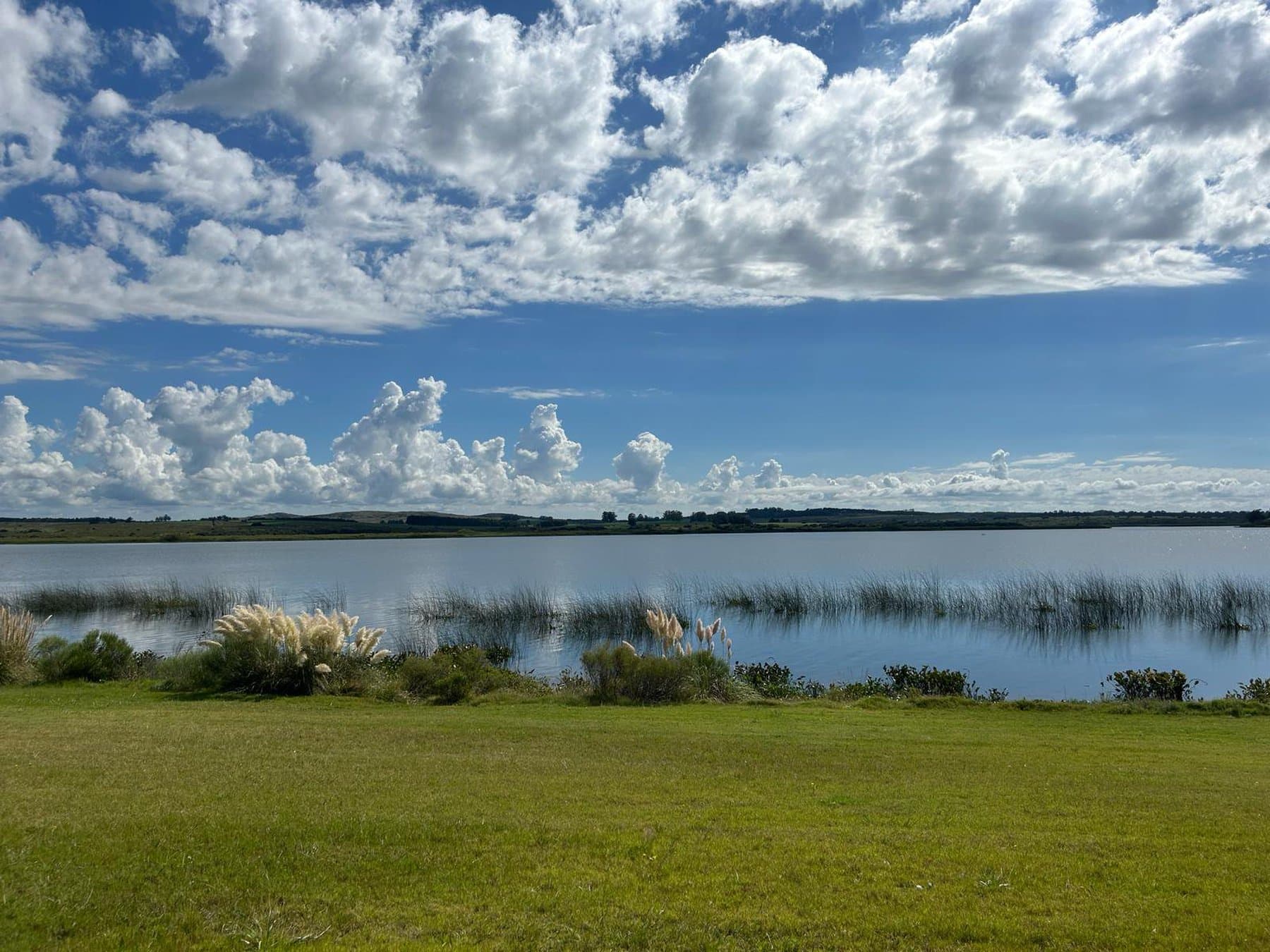 Exclusivo lote sobre Laguna del Sauce. — miniatura 3