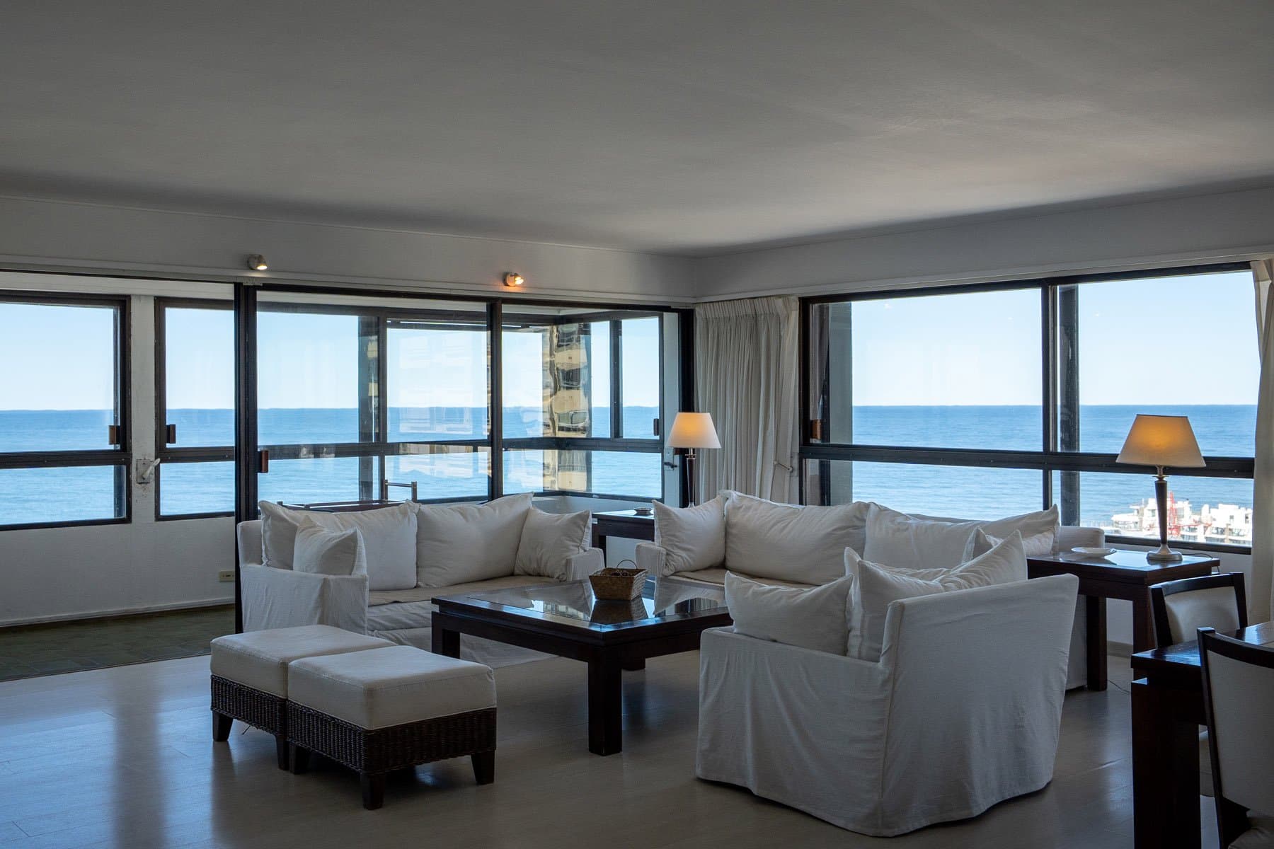 Apartamento con espectaculares vistas al mar en la Península.