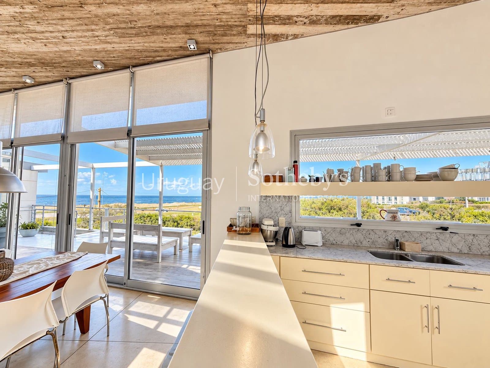 Casa Moderna en El Chorro a Pasos del Mar — miniatura 4