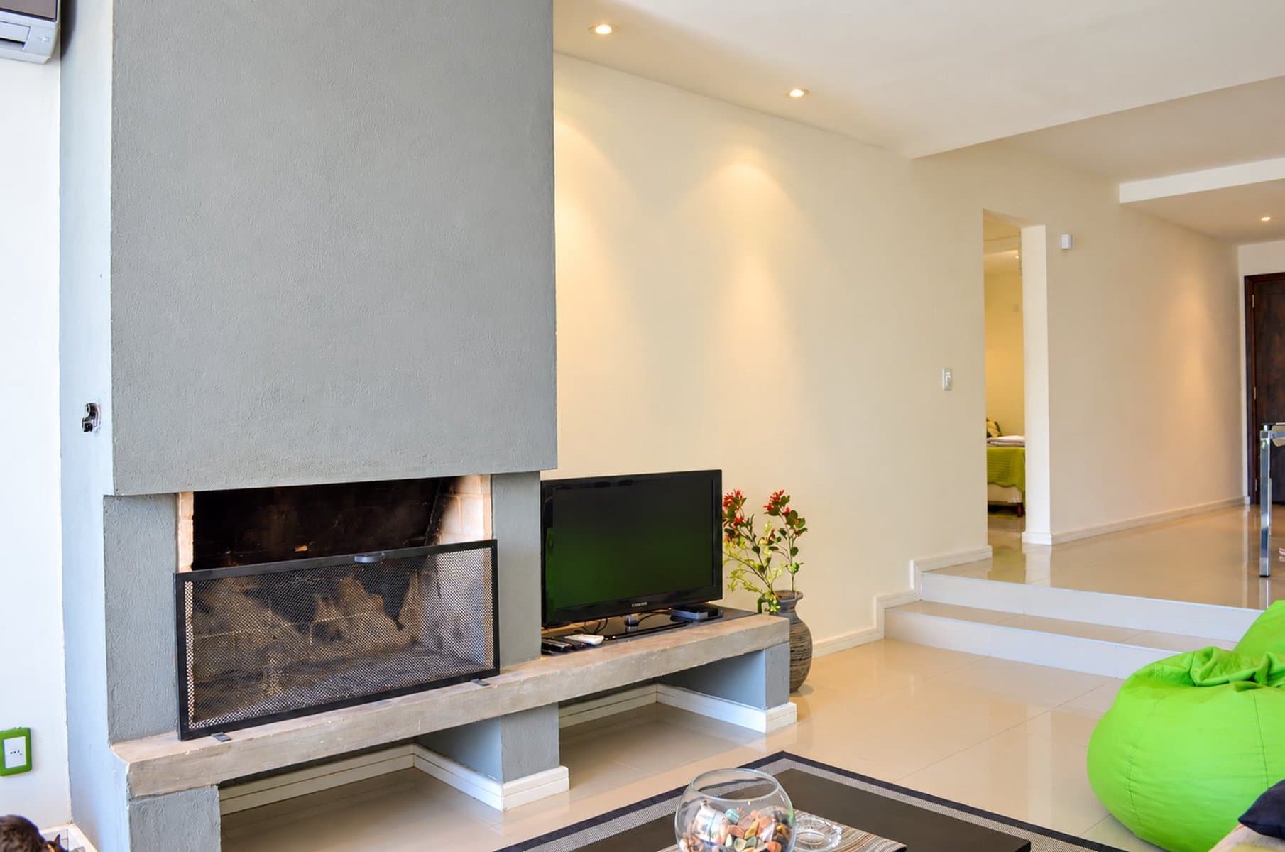 Departamento con Patio Privado y Jacuzzi — miniatura 4