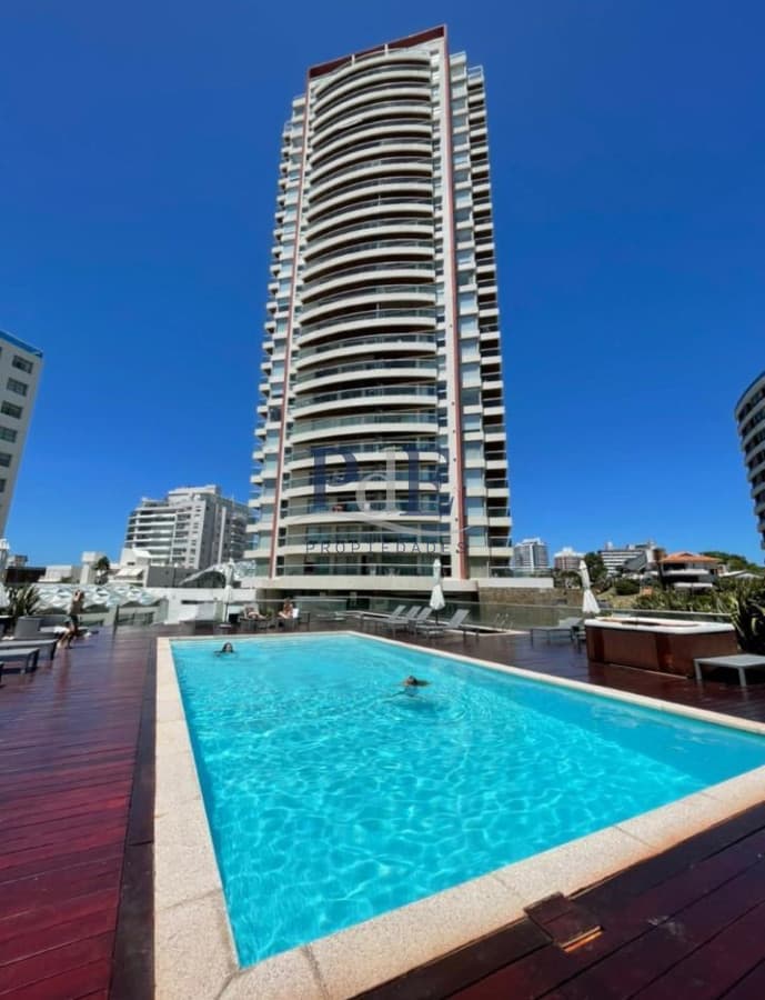 En Punta del Este apartamento en venta y alquiler!!