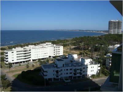 Mansa | Apartamento #869 Hermoso apto de 3 dormitorios y dependencia de servicio, con toda la vista a la bahía. Todos lo