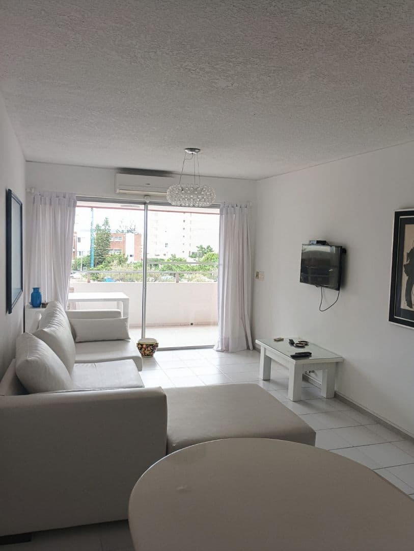Apto 2 dorm en Espigón Playa con servicios