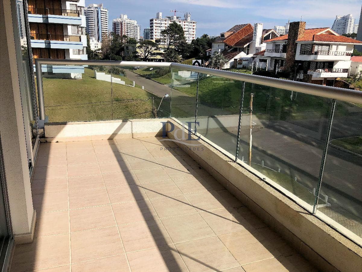 Icon Brava Tower| Parada 6 de Playa Brava, Punta del Este