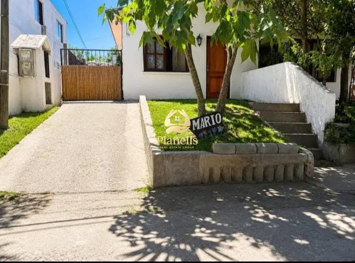 VENTA CASA APTA PARA BANCO DOS DORMITORIOS- MALDONADO