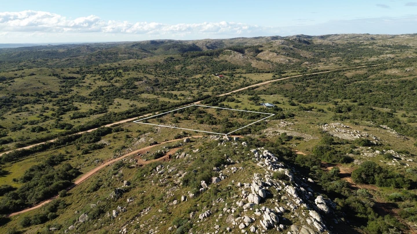 Chacra en venta financiada sobre Ruta 109 Aigua