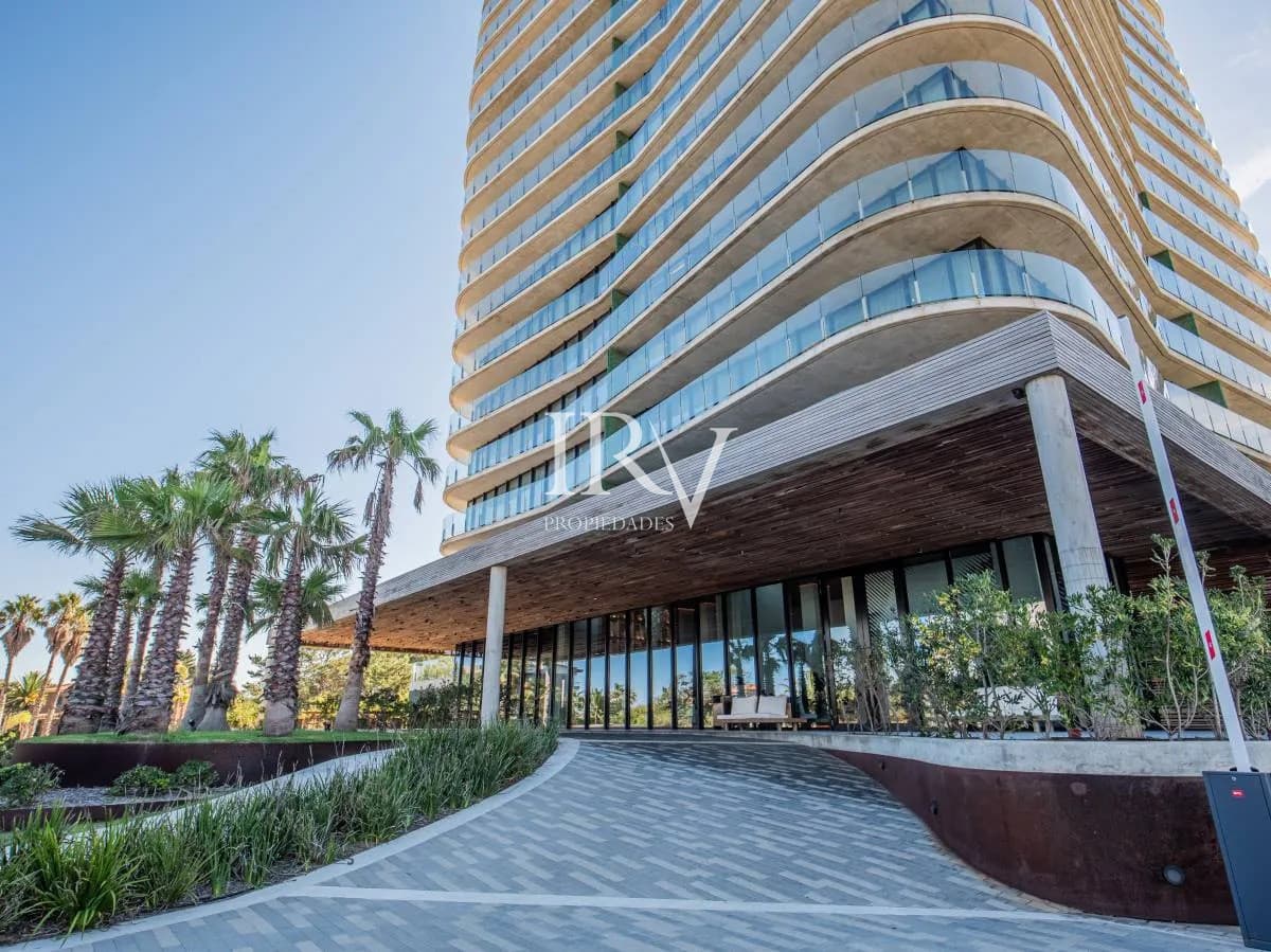 SURFSIDE 1 Venta Hermoso Apto en piso alto