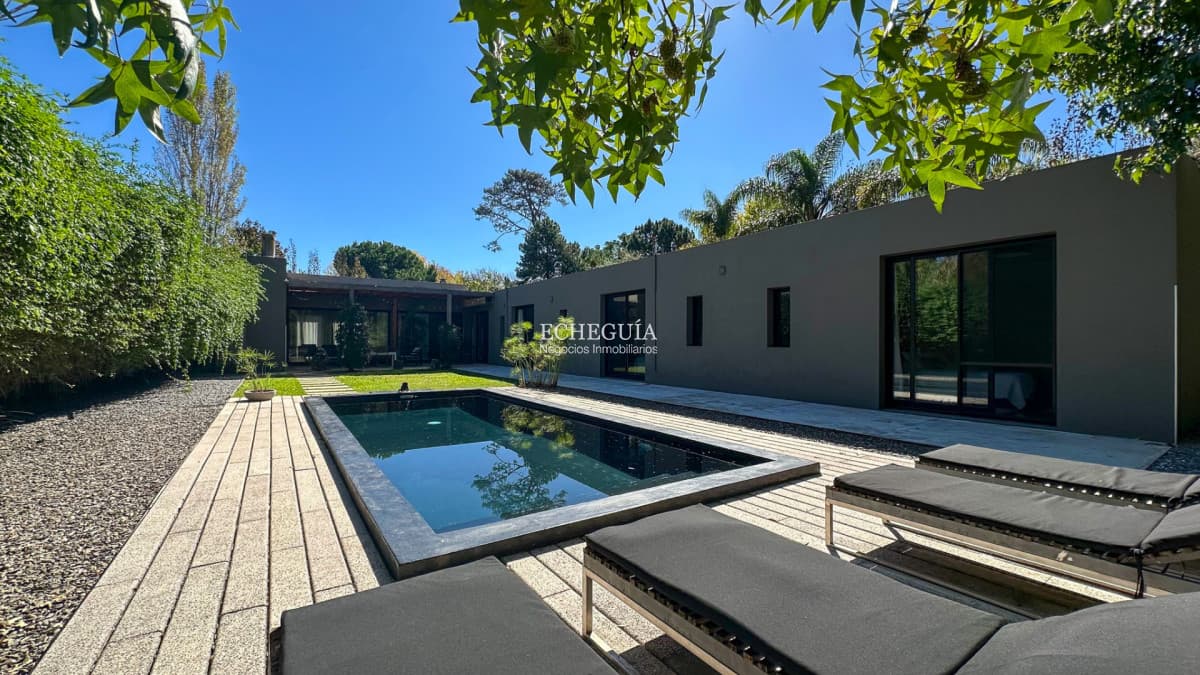 Moderna Casa En Barrio Privado La Arbolada, Punta Del Este