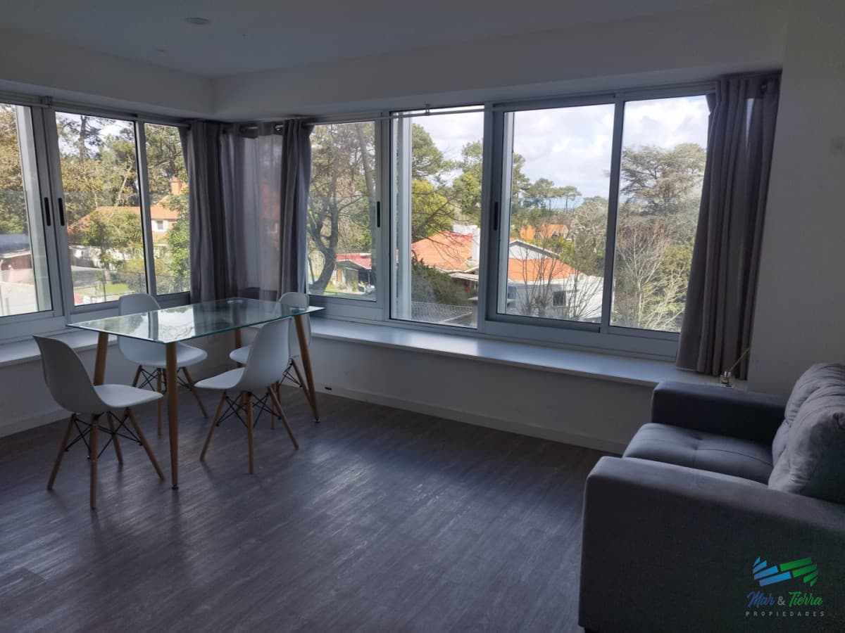 Vendo apartamento 1 dormitorio a estrenar en edificio con servicios, Roosevelt, Punta del Este