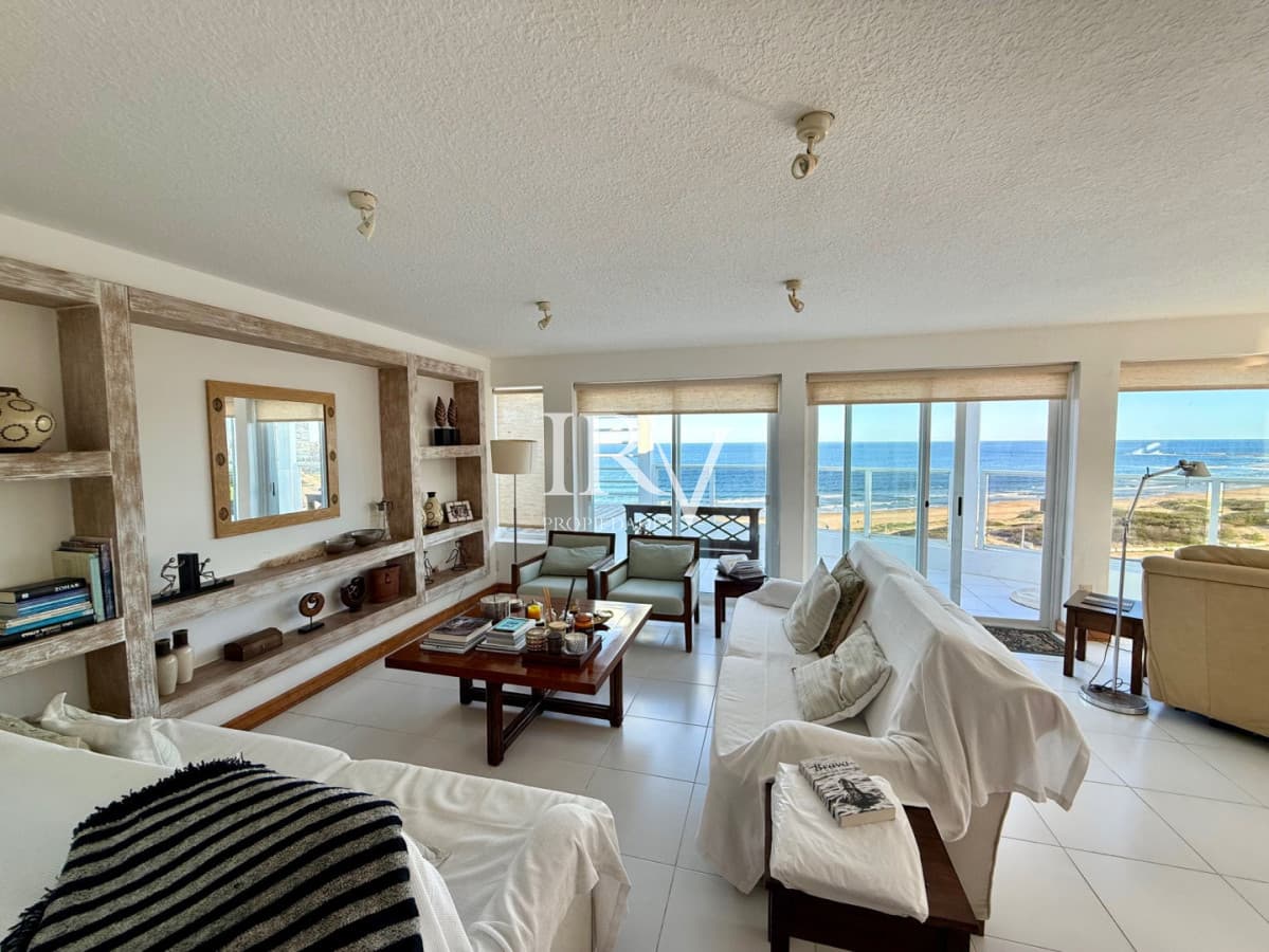 Penthouse duplex con parrillero exclusivo en Playa Brava de Punta del Este