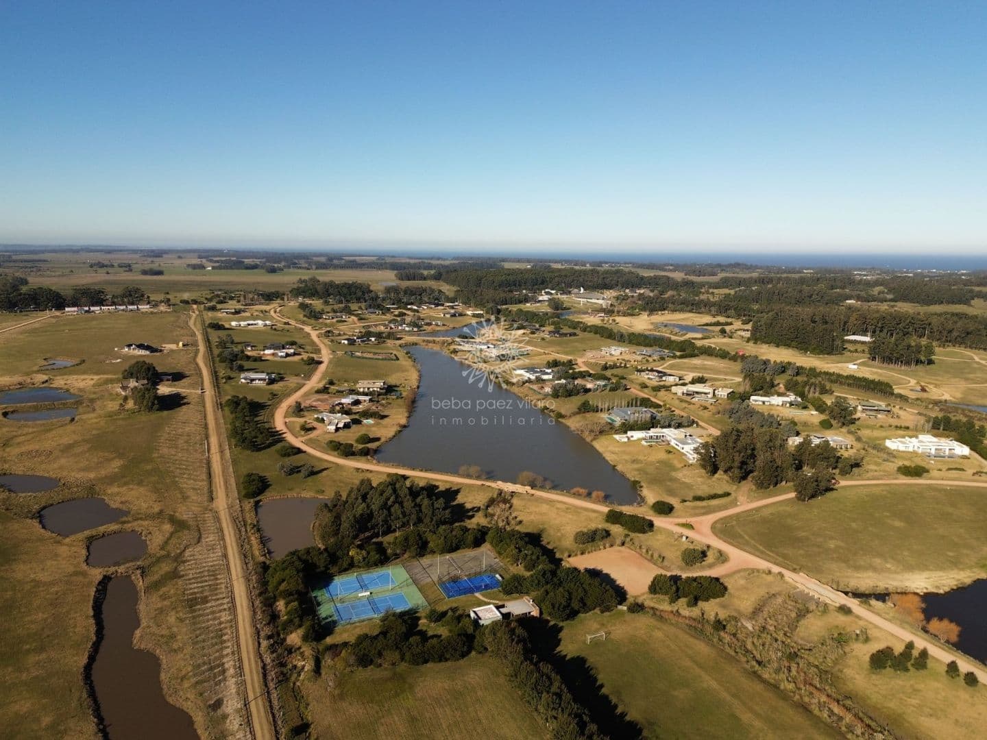 Exclusivo Lote sobre Laguna en Pueblo Mío